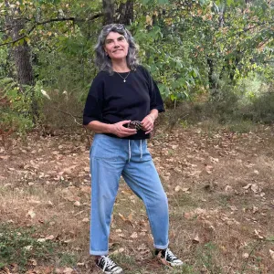 Mamie sitter recherche garde d'enfants  A mazé milon.