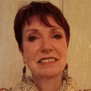 Dame de compagnie pour embellir votre journée