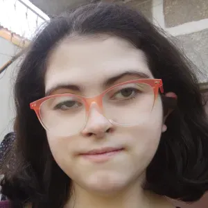 Explicadora paciente e dedicada 📚