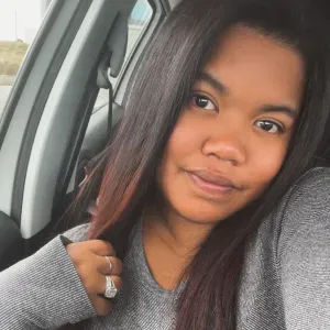 Je recherche une baby-sitter 