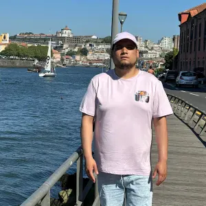 Busco cuidador de mascotas para contratar