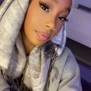 Baby-sitter sérieuse et disponible 