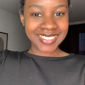 Étudiante sérieuse disponible pour babysitting