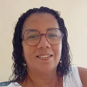 Baby-sitter expérimentée à Ste-Anne 