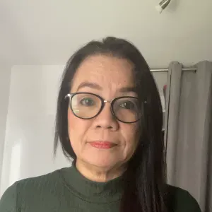 Responsible cleaner in Paris, France