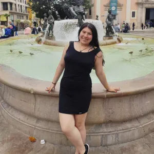 Cuidadora y paseadora de animales en valencia