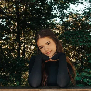 Erfahrene Tierbetreuung – Gassi, Füttern, Spielen