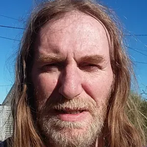 homme de ménage, rangement, classement, tâches diverses