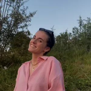 Flavie, normande de 23 ans vivant à paris 