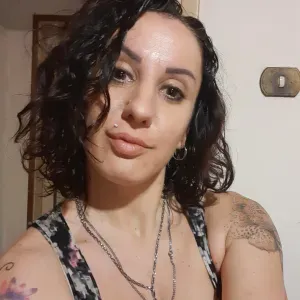 Ragazza volenterosa tutto fare