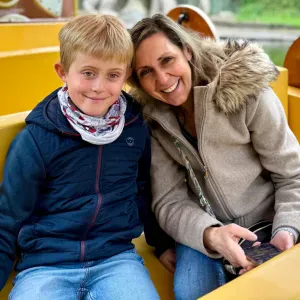 Baby-sitter aux alentours de Perwez aimant particulièrement 