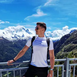 Aide fiable pour ménage,