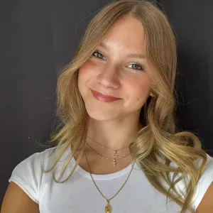 Baby-sitter sérieuse et attentionnée