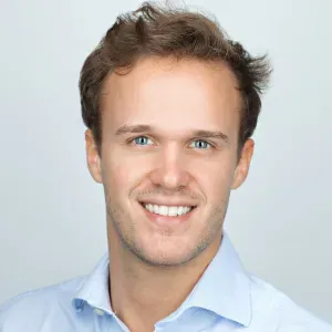 Recherche Baby Sitter 5h/jour pour le mois d'Août