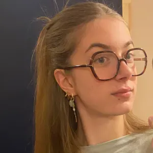 Baby-sitter motivée à Niort pour l'été