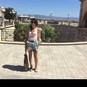 cerco una babysitter