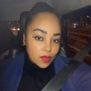 Empregada de limpeza profissional 