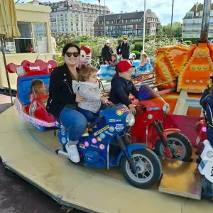 Je recherche une baby sitter 