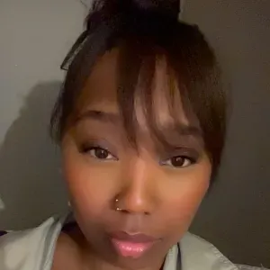 Baby-sitter bienveillante et motivée