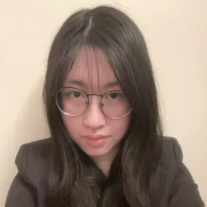 Petsitter attentionnée a votre disposition