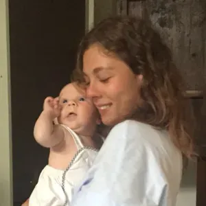 Baby sitter joyeuse et dynamique à Paris !