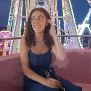 Baby-sitter expérimentée à Poisy