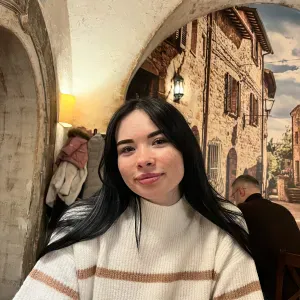 Відповідальна прибиральниця,!