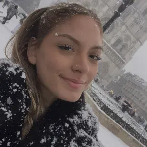 Baby-sitter fiable et expérimentée 