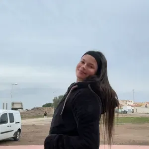 Nounou très sympathique, gentille et dynamique 