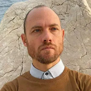 Cerco una persona per pulizie a Numana 