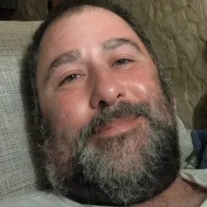 Pulizia casa 2 livelli con esterni