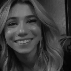 Baby-sitter Fréjus, disponible 