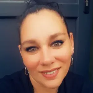 AUXILLAIRE DE VIE - AIDE MENAGERE