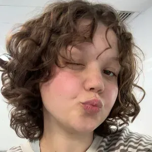 Baby-sitter expérimentée à Sartrouville 