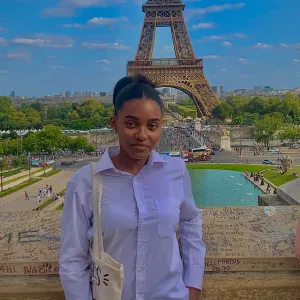 Baby-Sitter expérimentée au Gabon