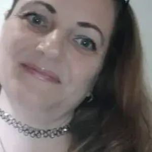 Olá, só Nataliya,cuidadora de pessoas idosos