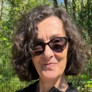 ADVF, mère de 3 grandes filles, en reconversion 