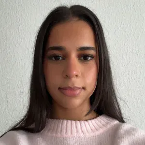 Erfahrene Babysitterin (18)  Berlin