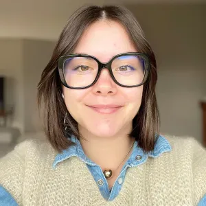 Baby-sitter avec un peu d'expérence. 