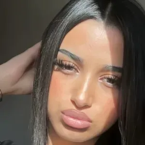 Baby-sitter sérieuse et disponible rapidement