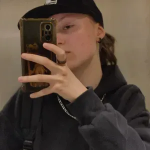 Baby-sitter disponible juillet-août à Paris