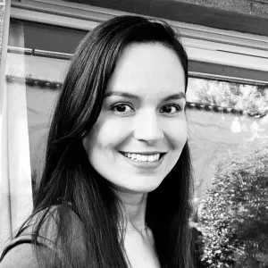 Aide soignante, nourrisse, ménage 