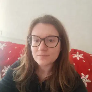 Addetta alle pulizie/ stiro su Cascina