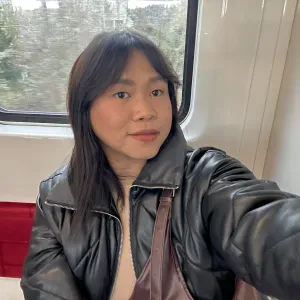 Femme de ménage responsable et garde enfants 