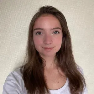 Baby sitter à Bayeux et aux alentours disponible tout l'été 