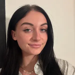 Baby sitter expérimentée à Fos-sur-Mer