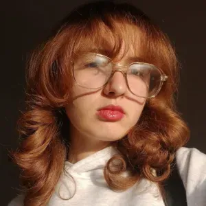 Babysitter sérieuse et responsable disponible à Paris