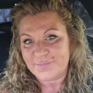 Baby-sitter expérimentée a Bordeaux 