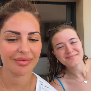 Je cherche une baby sitter 