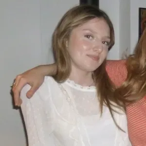 Baby-sitter expérimentée près de Nantes 